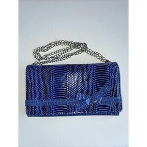 White House Black Market Blue Clutch Wallet Purse Bag, Chain, Faux Crocodile‎